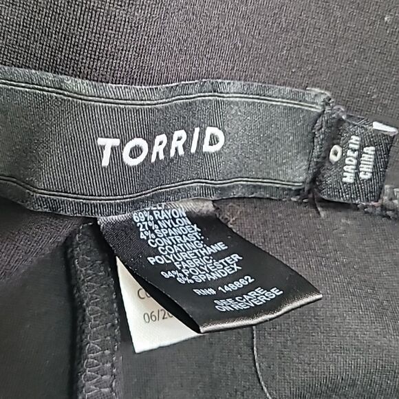 Torrid Faux Leather Pull On Pants Size 0 - Picture 7 of 7